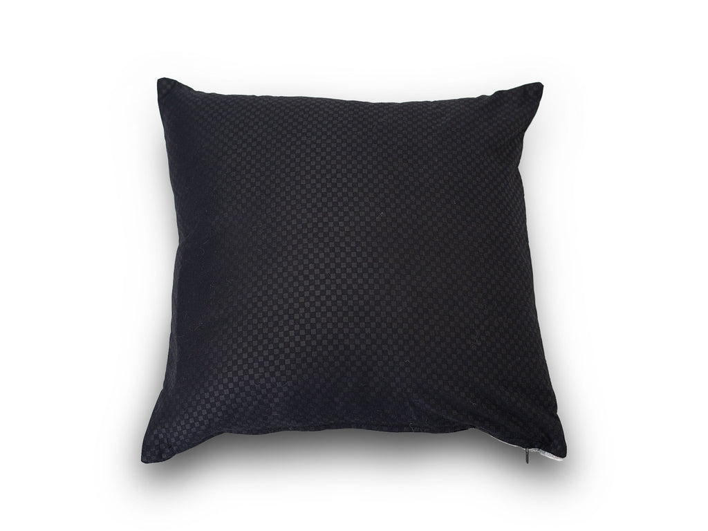 COJÍN NEGRO RAYADO DE CHENILLE