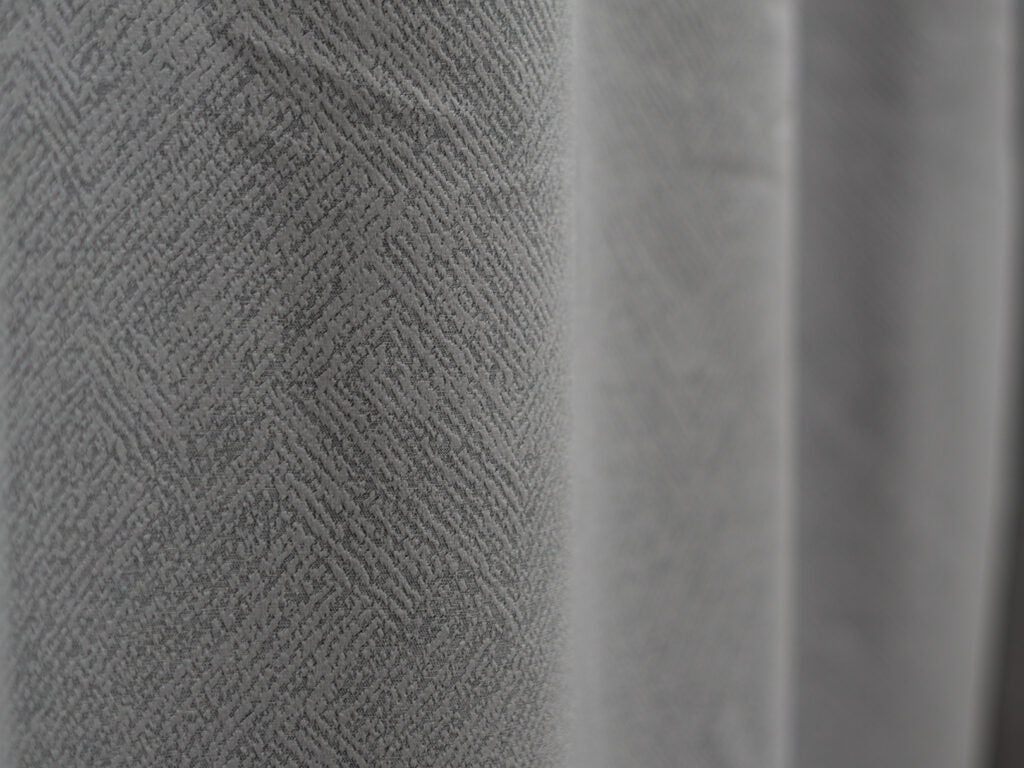 CORTINA BLACKOUT GRIS CON PRESILLA